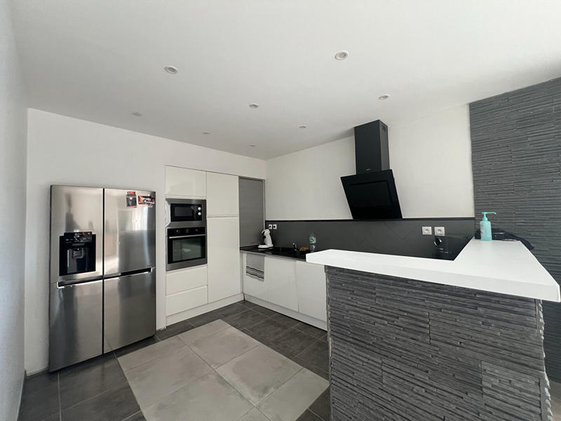 Maison - 191 m² - 8 pièces