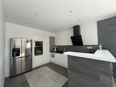 Maison - 191 m² - 8 pièces