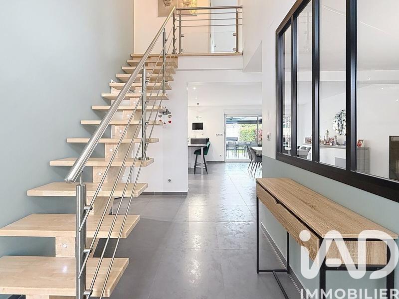 Maison - 145 m² - 6 pièces