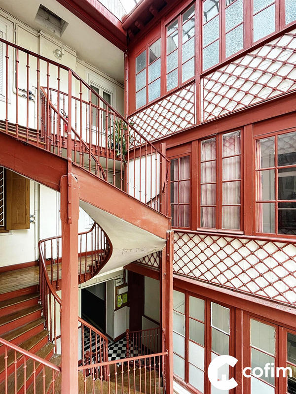 Appartement - 99 m² - 4 pièces