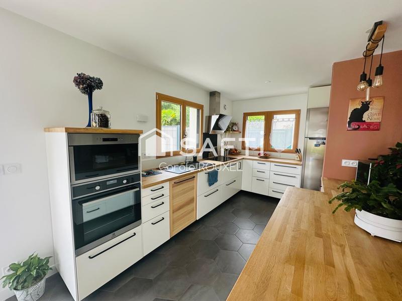 Maison - 138 m² - 5 pièces