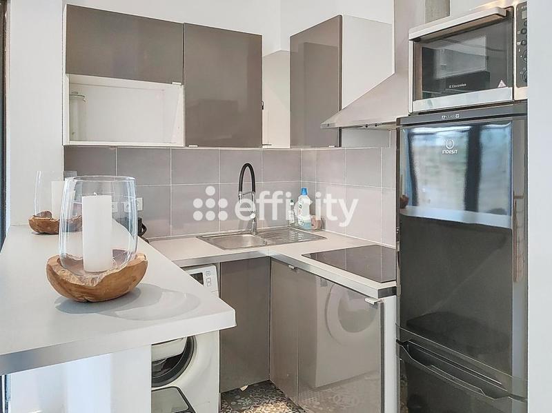 Appartement ancien - 66 m² - 3 pièces