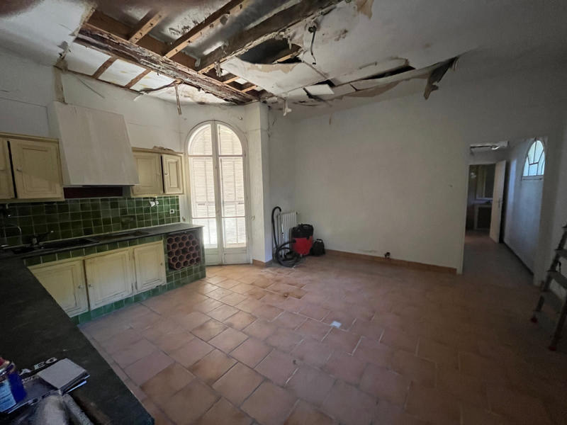 Maison - 240 m² - 9 pièces