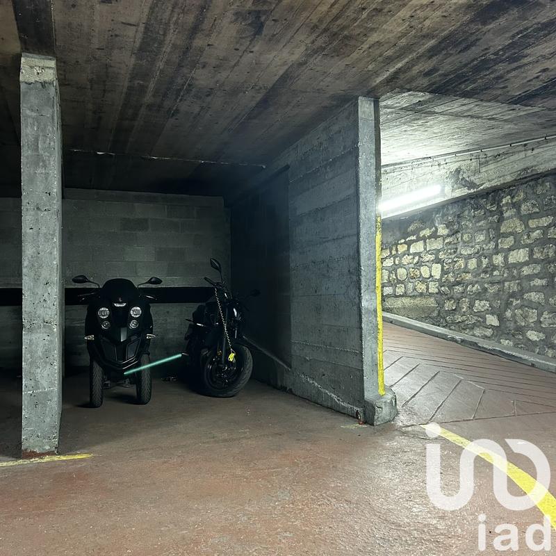 Parking - 11 m²