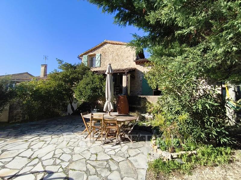 Maison - 101 m² - 4 pièces