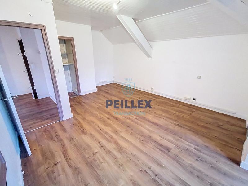 Maison - 176 m² - 7 pièces