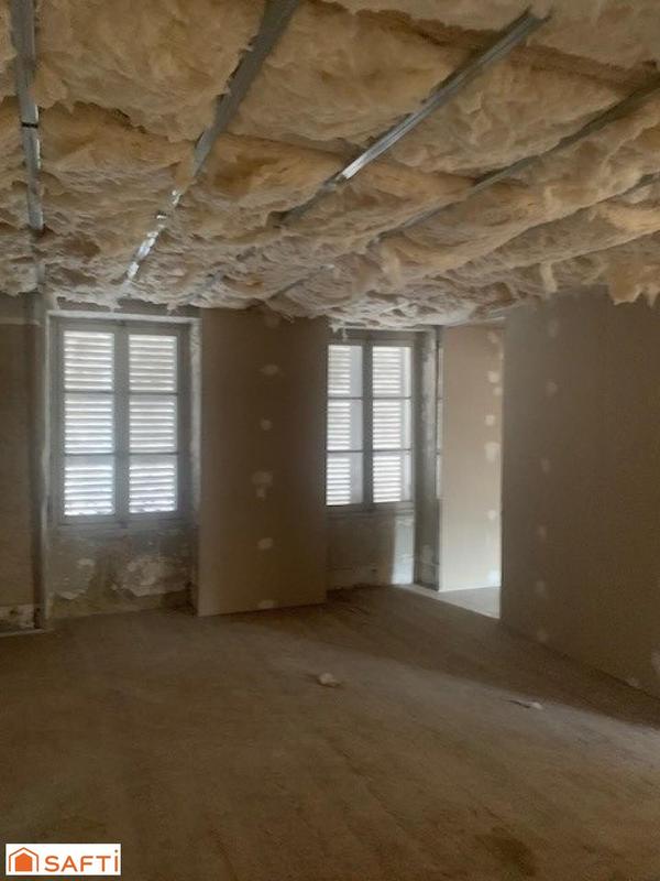 Maison - 270 m² - 15 pièces