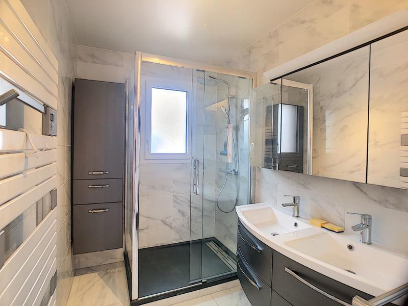 Maison - 138 m² - 6 pièces