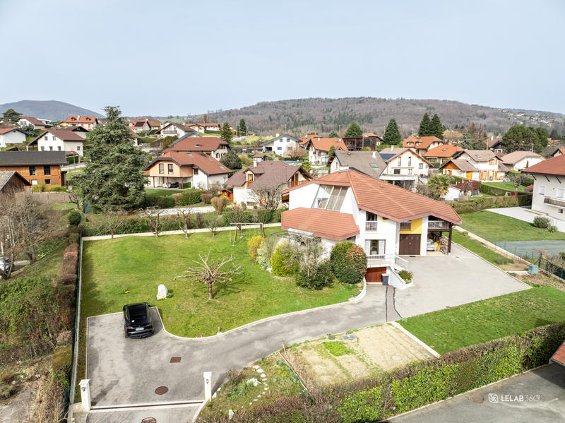 Maison - 177 m² - 6 pièces