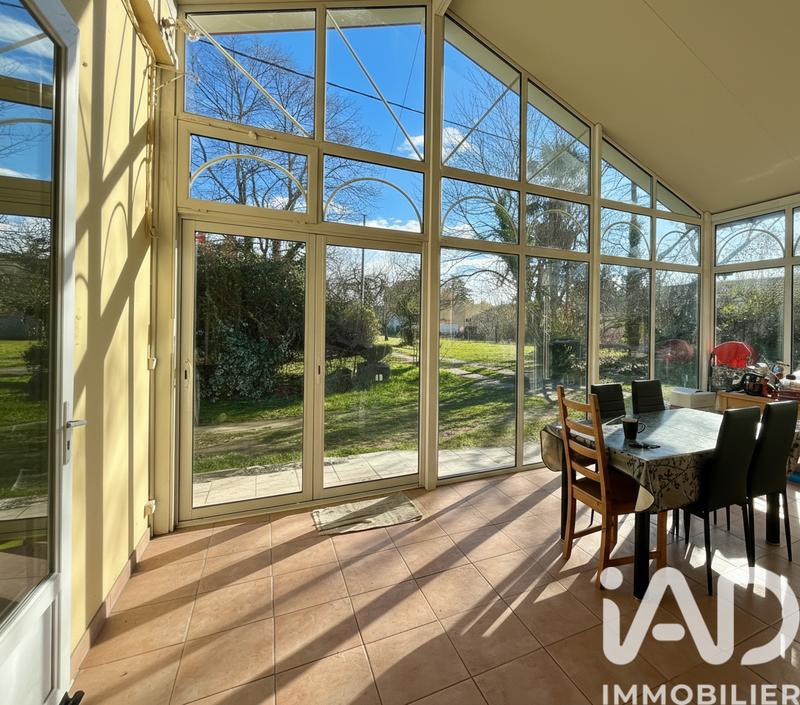 Maison - 95 m² - 5 pièces