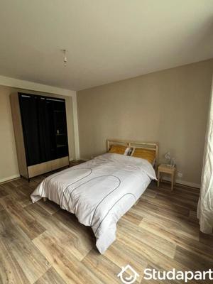 Chambre - 12 m² - 1 pièce