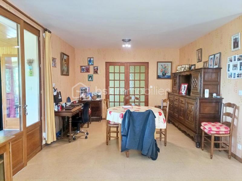 Maison traditionnelle - 157 m² - 6 pièces