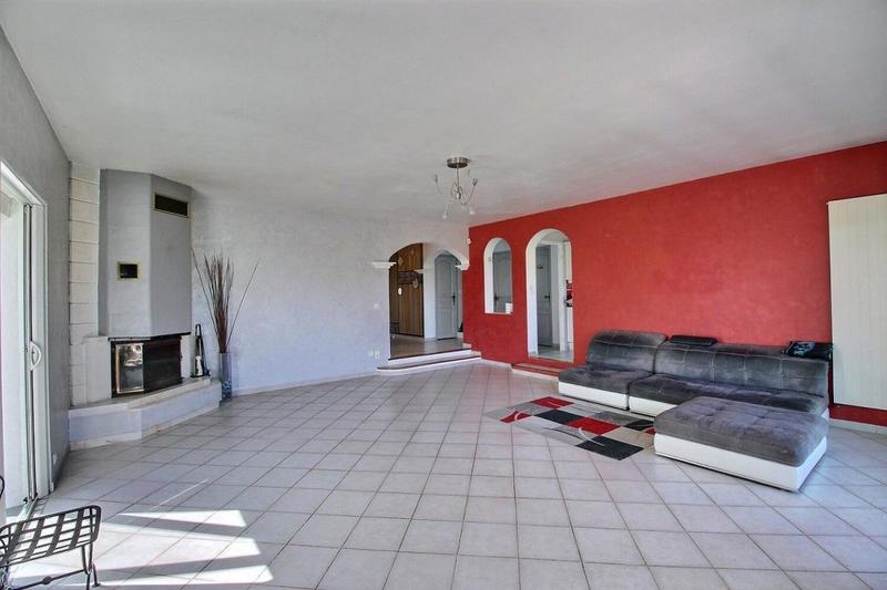 Maison - 200 m² - 5 pièces