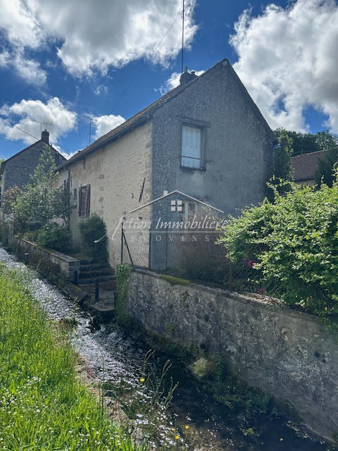 Maison de village - 95 m² - 6 pièces