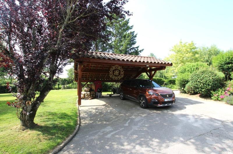 Maison traditionnelle - 178 m² - 7 pièces