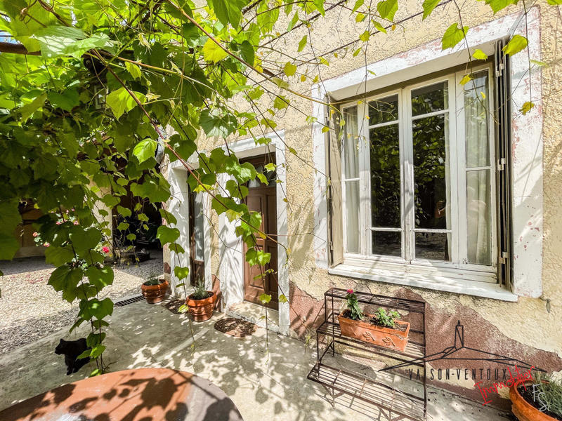 Mas - 216 m² - 7 pièces