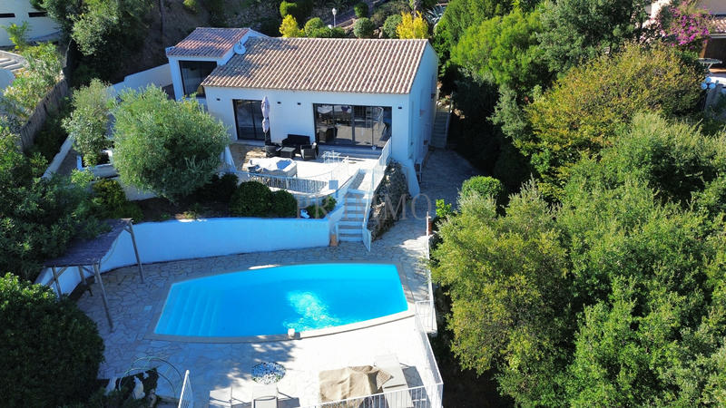 Villa - 145 m² - 5 pièces