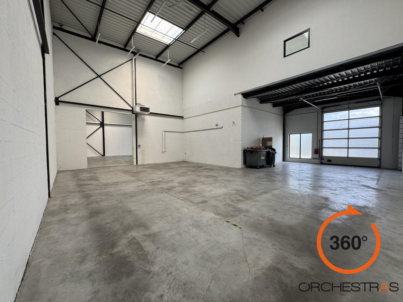 Local d'activités - 589 m²