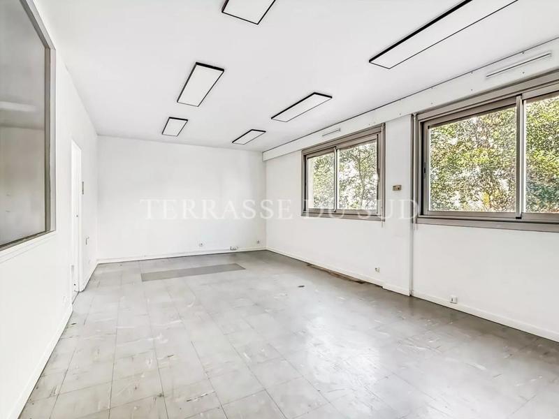 Appartement - 208 m² - 5 pièces