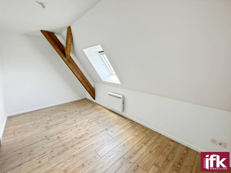 Loft - 90 m² - 5 pièces