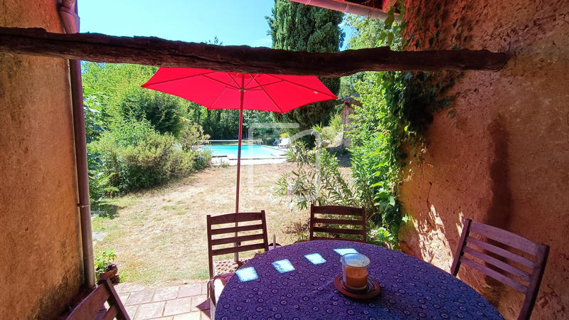 Maison - 205 m² - 7 pièces