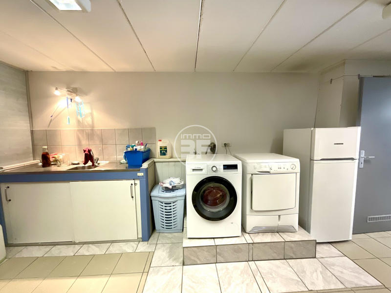 Maison traditionnelle - 163 m² - 7 pièces