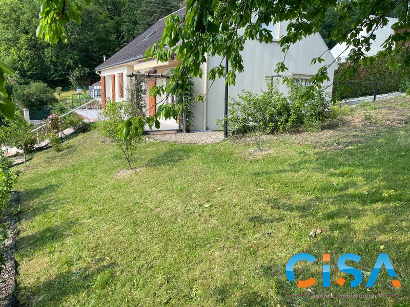 Maison traditionnelle - 130 m² - 6 pièces