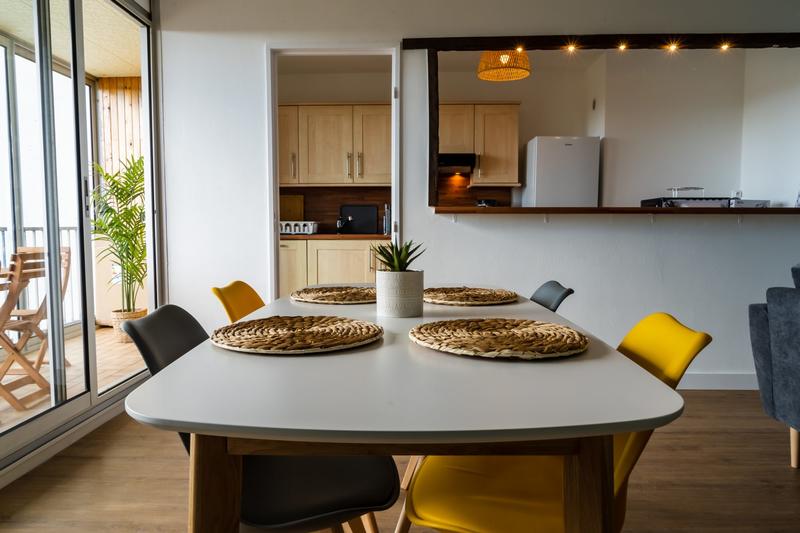 Appartement - 98 m² - 5 pièces