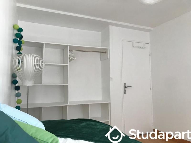 Chambre - 9 m² - 1 pièce