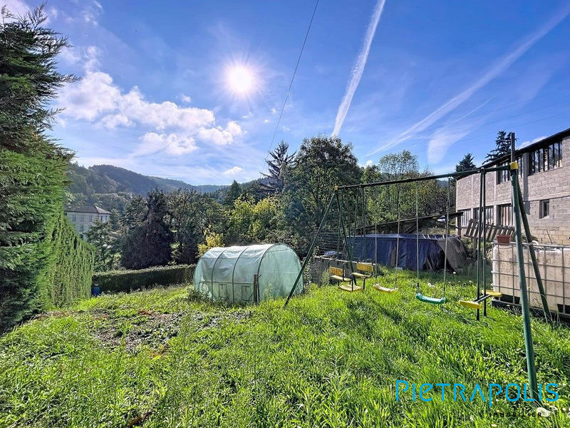 Maison - 86 m² - 4 pièces