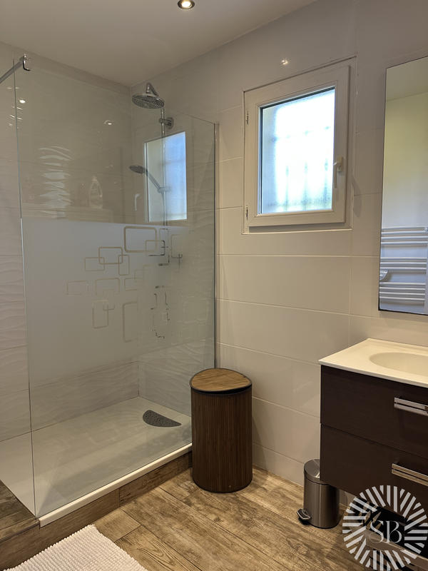 Maison - 145 m² - 7 pièces