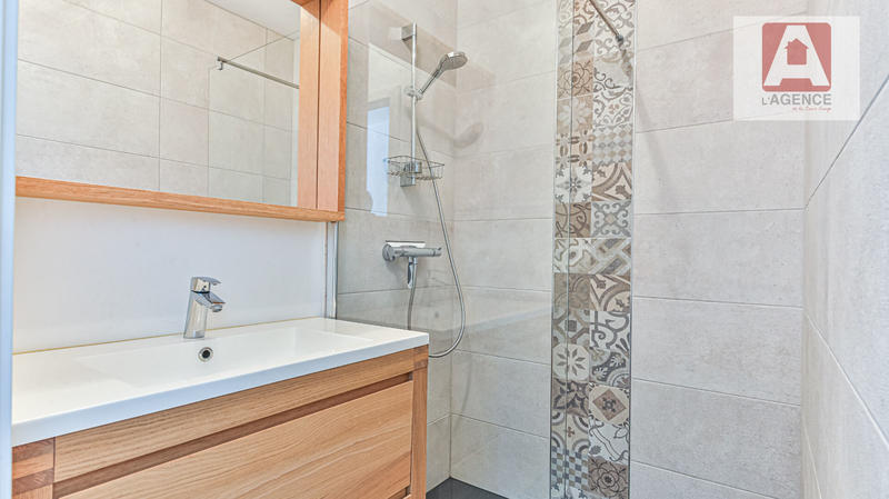 Maison - 187 m² - 5 pièces