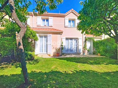 Maison - 96 m² - 6 pièces