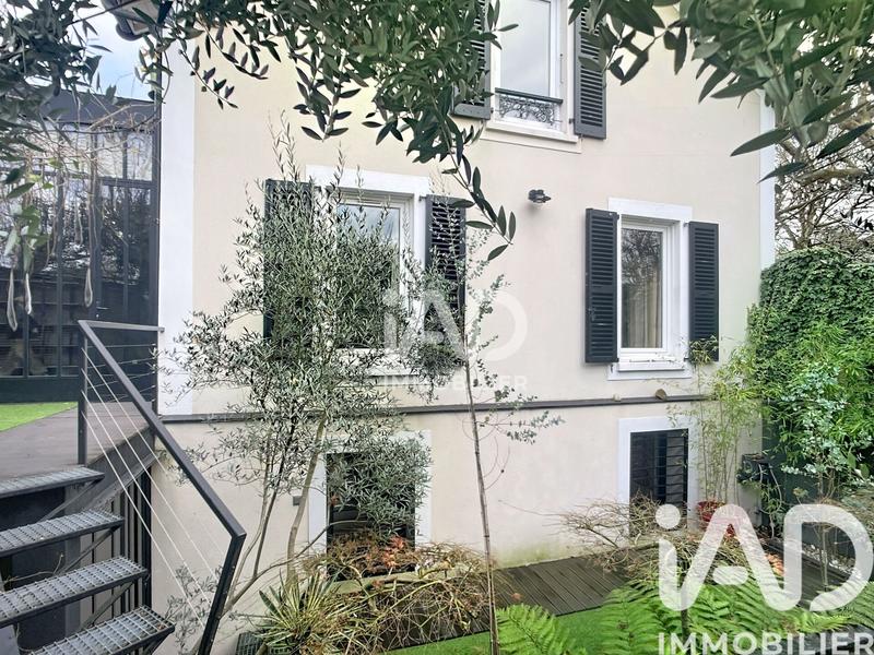 Maison - 170 m² - 8 pièces