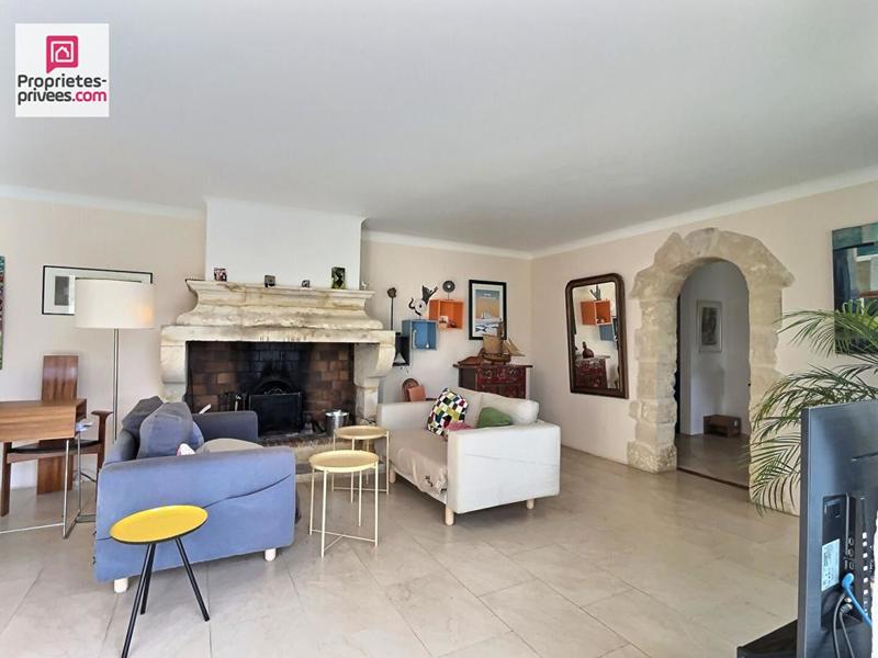 Maison - 217 m² - 7 pièces