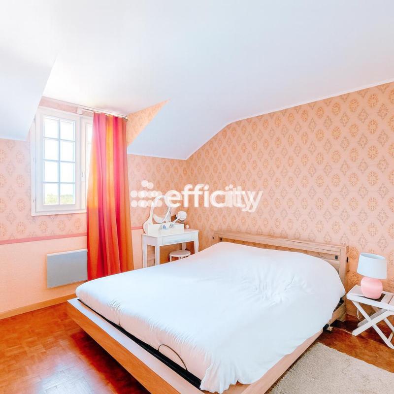 Maison - 150 m² - 8 pièces