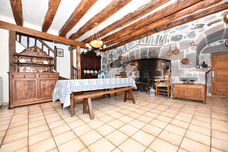 Maison traditionnelle - 142 m² - 4 pièces