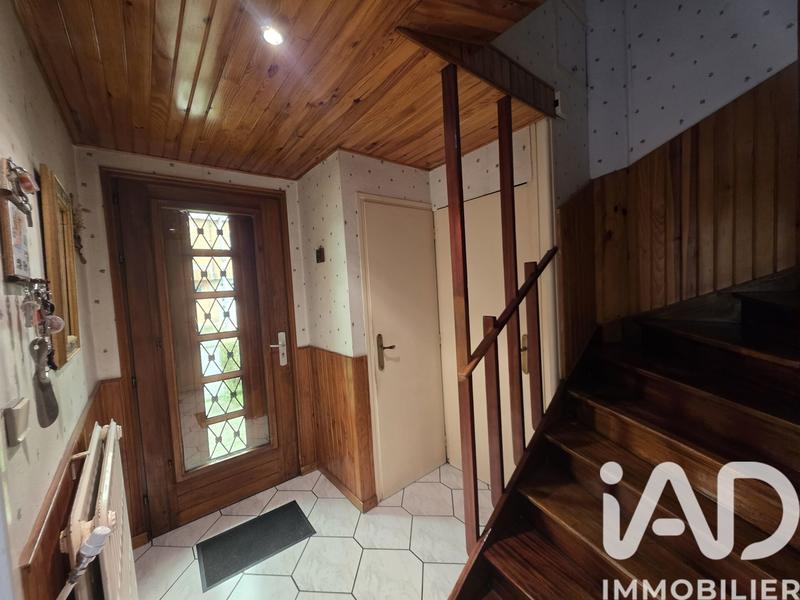 Maison - 90 m² - 5 pièces