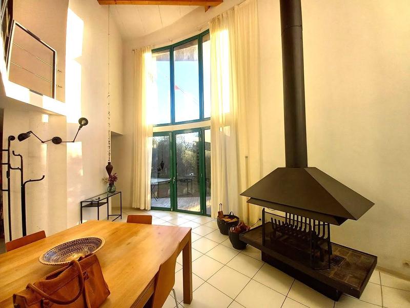 Villa - 270 m² - 6 pièces