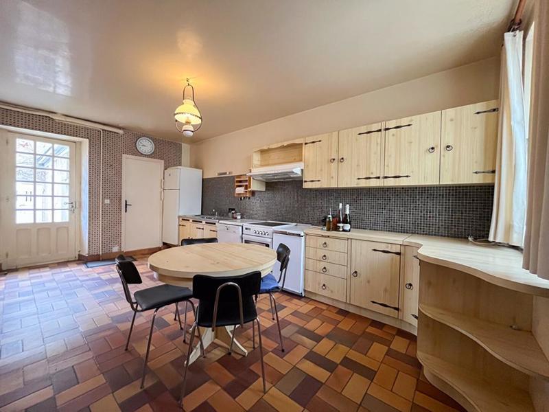 Maison - 349 m² - 15 pièces