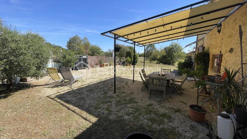 Maison en pierre - 266 m² - 10 pièces