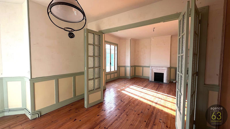 Maison - 192 m² - 6 pièces