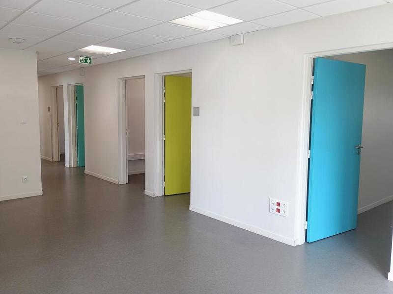 Local d'activité / Entrepôt - 160 m²