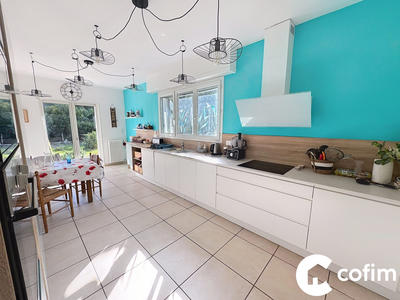 Villa - 165 m² - 6 pièces