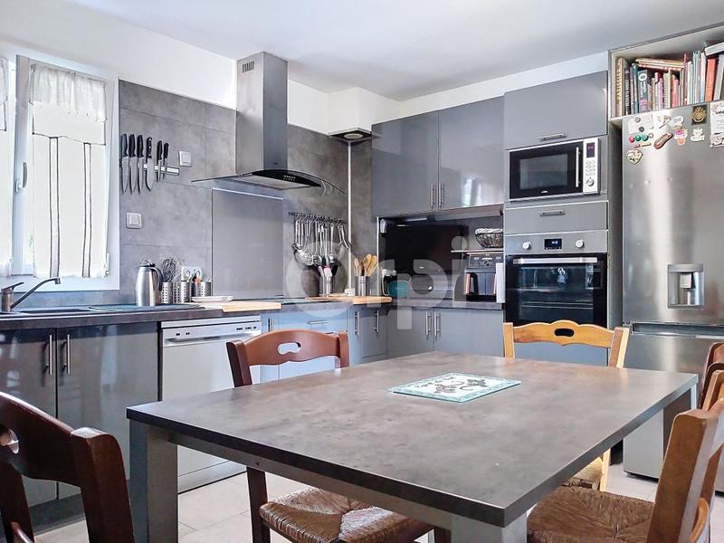 Maison - 110 m² - 5 pièces