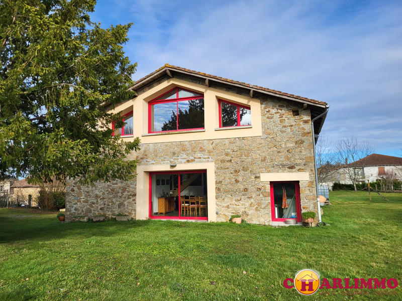 Maison - 262 m² - 7 pièces