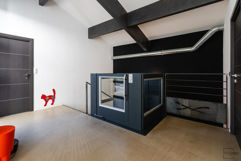 Maison contemporaine - 350 m² - 9 pièces