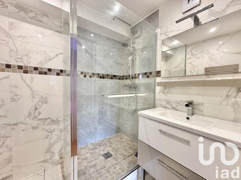 Maison - 121 m² - 6 pièces