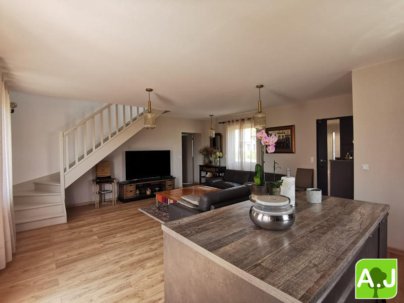 Maison contemporaine - 92 m² - 4 pièces