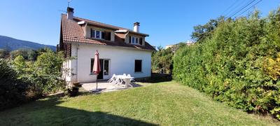 Maison traditionnelle - 165 m² - 7 pièces